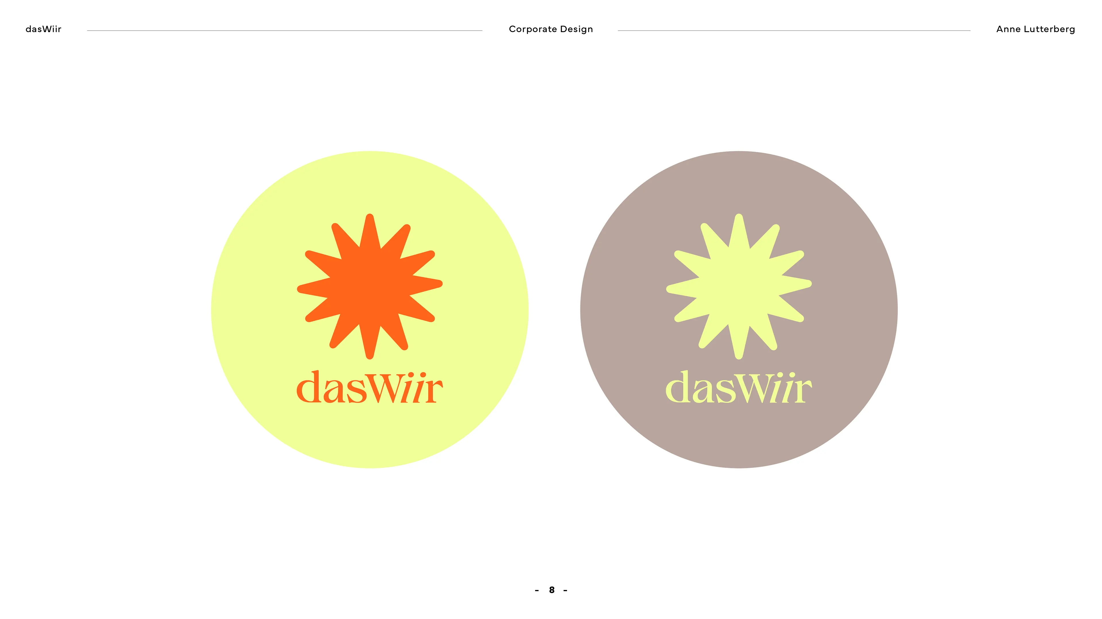 Zwei runde Badges mit Stern und Wortmarke